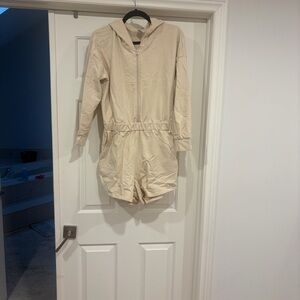 Smash and yes’s Beige Hooded Romper size small